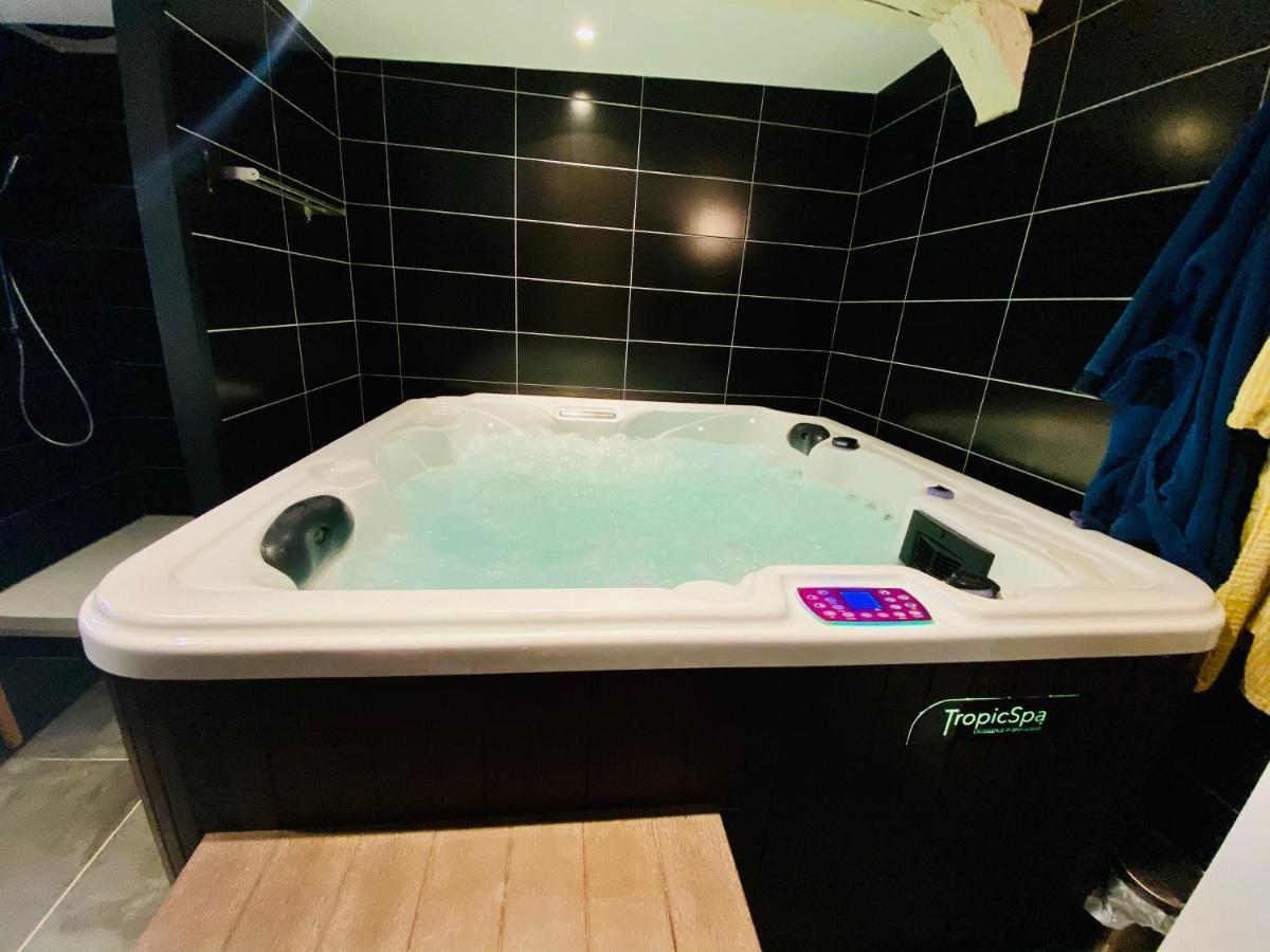 Escapade Romantique - Jacuzzi Et Parking Prive - 002 Daire Rouen Dış mekan fotoğraf