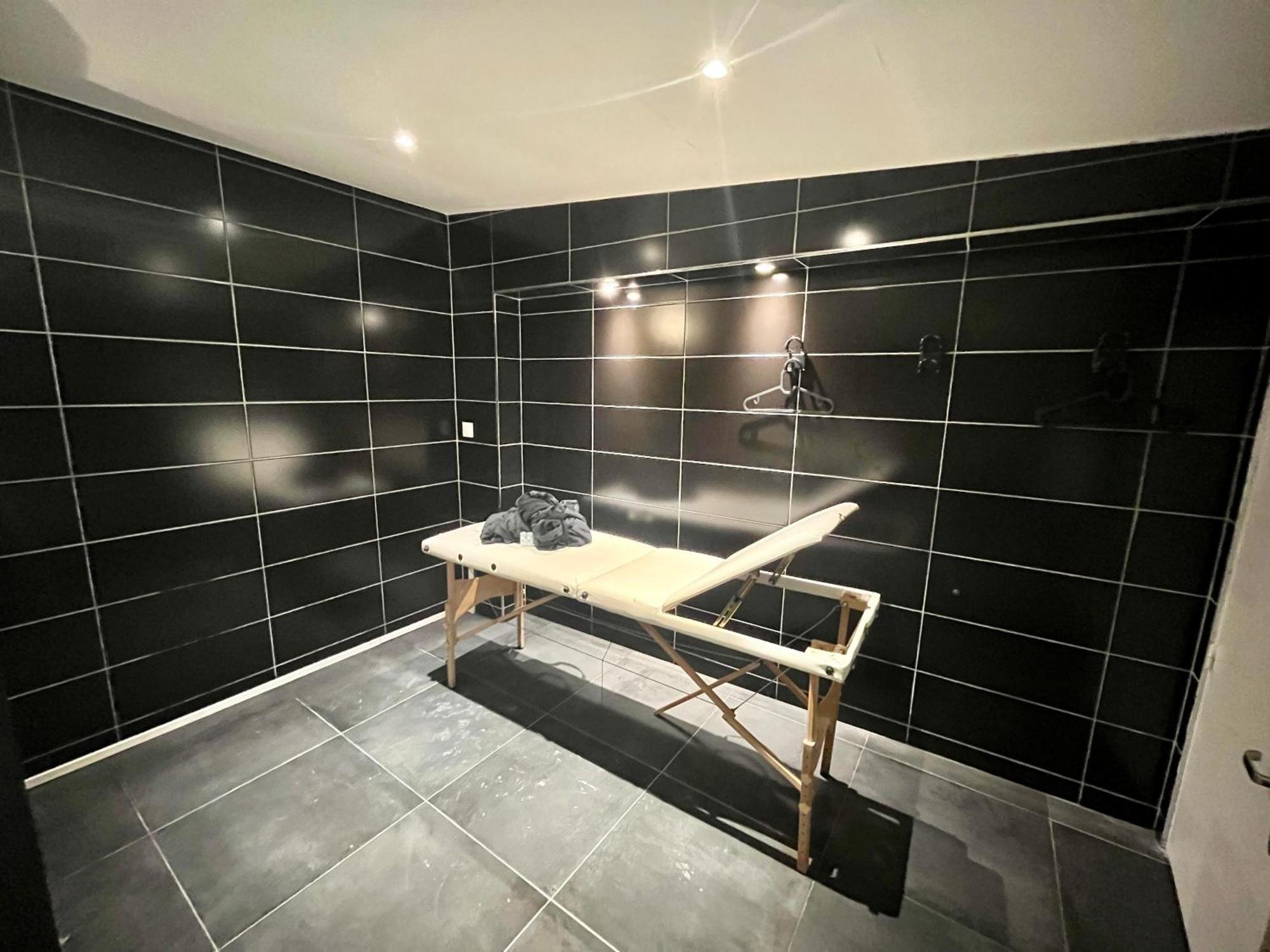 Escapade Romantique - Jacuzzi Et Parking Prive - 002 Daire Rouen Dış mekan fotoğraf